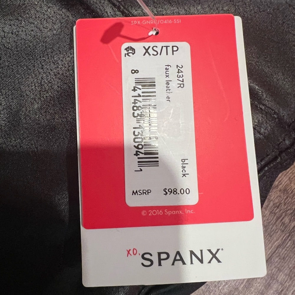 NWT SPANX Faux Leather Leggings, XS - Picture 4 of 9